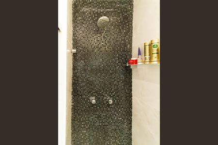 Apartamento à venda com 57m², 2 quartos e 1 vaga Apartamento à venda com 57m², 2 quartos e 1 vagaBanheiro da Suíte