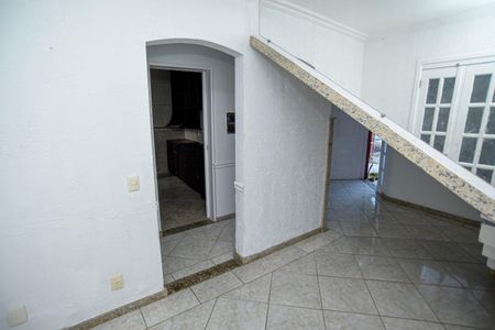 Casa para alugar com 125m², 2 quartos e 1 vaga Casa para alugar com 125m², 2 quartos e 1 vagaSala
