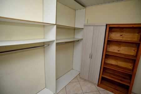 Casa para alugar com 125m², 2 quartos e 1 vaga Casa para alugar com 125m², 2 quartos e 1 vagaCloset da suíte 1