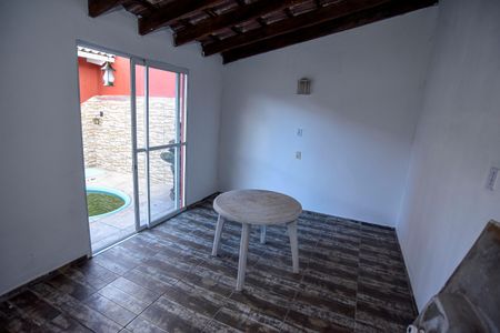 Casa para alugar com 125m², 2 quartos e 1 vaga Casa para alugar com 125m², 2 quartos e 1 vagaSala de festas