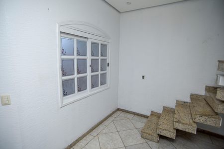 Casa para alugar com 125m², 2 quartos e 1 vaga Casa para alugar com 125m², 2 quartos e 1 vagaSala