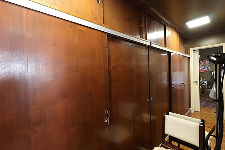 Apartamento para alugar com 175m², 4 quartos e 2 vagasCloset da suíte