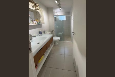 Apartamento à venda com 80m², 2 quartos e 1 vagaBanheiro 1