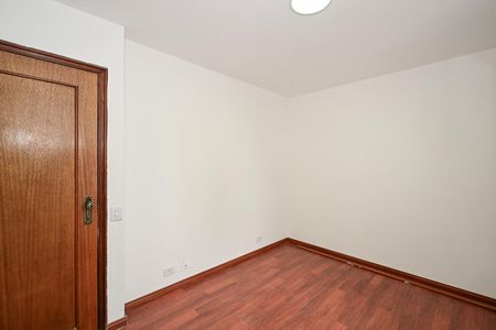 Apartamento à venda com 85m², 2 quartos e 2 vagasQuarto 2