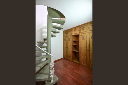 Apartamento à venda com 85m², 2 quartos e 2 vagasCorredor