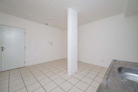 Kitnet de casa para alugar com 1 quarto, 22m² em Jardim Oriental, São Paulo