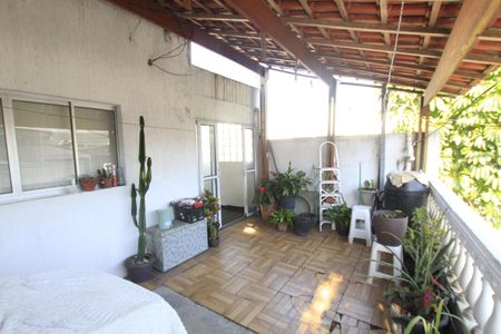 Casa à venda com 204m², 4 quartos e 1 vagaVaranda