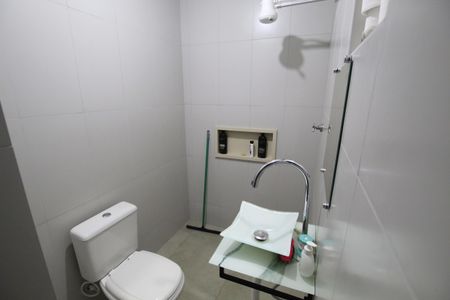 Casa à venda com 204m², 4 quartos e 1 vagaBanheiro da Suíte 1