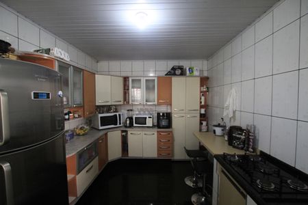 Casa à venda com 204m², 4 quartos e 1 vagaCozinha