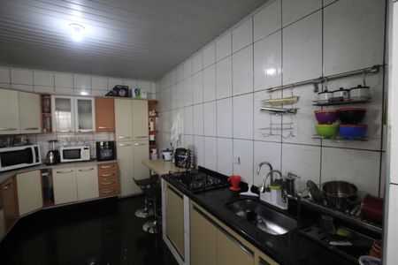 Casa à venda com 204m², 4 quartos e 1 vagaCozinha