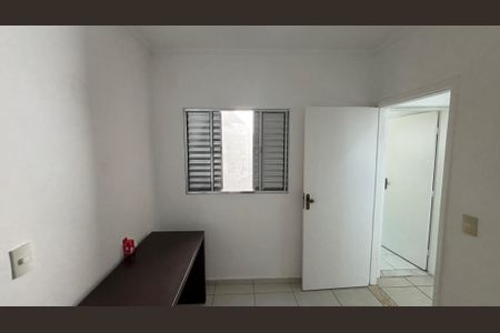 Apartamento para alugar com 75m², 3 quartos e 1 vagaQuarto 2