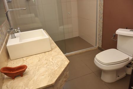 Casa para alugar com 260m², 4 quartos e 2 vagasBanheiro da Suíte 3