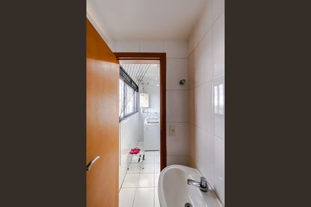 Apartamento à venda com 98m², 3 quartos e 2 vagas Apartamento à venda com 98m², 3 quartos e 2 vagasBanheiro de serviço