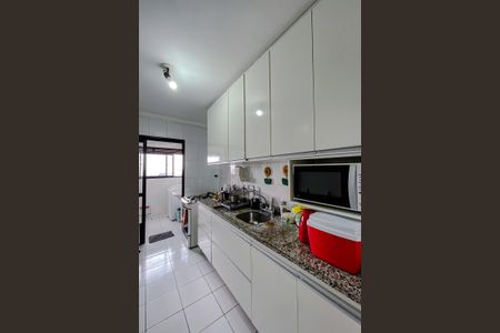 Apartamento à venda com 98m², 3 quartos e 2 vagas Apartamento à venda com 98m², 3 quartos e 2 vagasCozinha