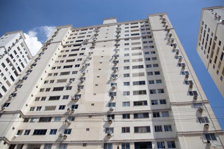 Apartamento para alugar com 65m², 2 quartos e 1 vagaFachada