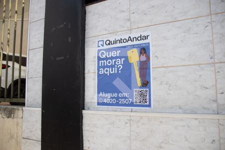 Apartamento para alugar com 65m², 2 quartos e 1 vagaPlaquinha