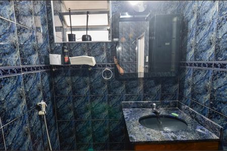 Casa à venda com 128m², 3 quartos e 1 vagaBanheiro 1