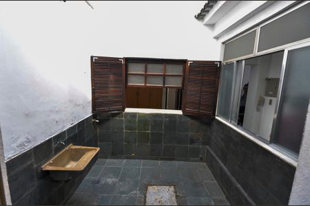 Casa à venda com 128m², 3 quartos e 1 vagaÁrea de Serviço