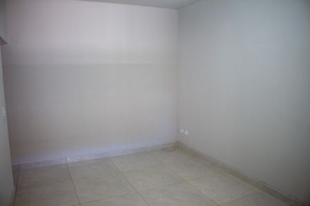 Casa para alugar com 100m², 2 quartos e 1 vaga Casa para alugar com 100m², 2 quartos e 1 vagaSala