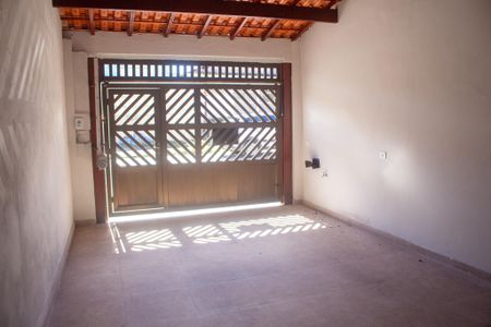 Casa para alugar com 100m², 2 quartos e 1 vaga Casa para alugar com 100m², 2 quartos e 1 vagaGaragem