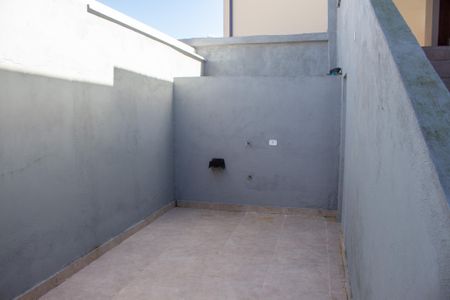 Casa para alugar com 100m², 2 quartos e 1 vaga Casa para alugar com 100m², 2 quartos e 1 vagaQuintal do fundo