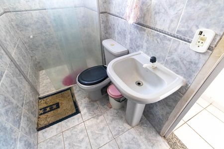 Apartamento para alugar com 53m², 2 quartos e sem vaga Apartamento para alugar com 53m², 2 quartos e sem vagaBanheiro