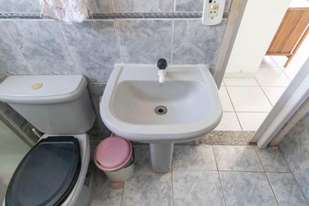 Apartamento para alugar com 53m², 2 quartos e sem vaga Apartamento para alugar com 53m², 2 quartos e sem vagaBanheiro