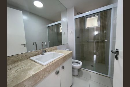 Apartamento à venda com 71m², 3 quartos e 2 vagasBanheiro Social