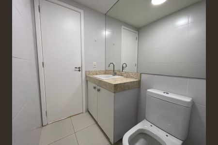 Apartamento à venda com 71m², 3 quartos e 2 vagasBanheiro Social