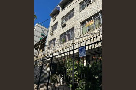 Apartamento à venda com 66m², 2 quartos e 1 vaga