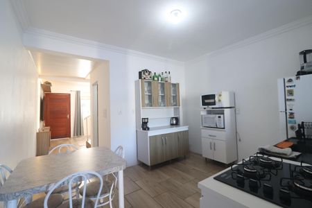 Casa à venda com 88m², 2 quartos e 2 vagasCozinha