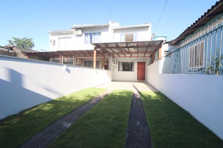 Casa à venda com 88m², 2 quartos e 2 vagasÁrea da frente