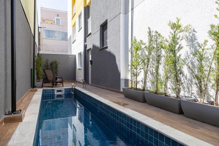 Apartamento para alugar com 25m², 1 quarto e sem vaga Apartamento para alugar com 25m², 1 quarto e sem vagaÁrea comum - Piscina