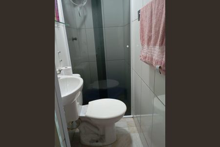 Banheiro de apartamento à venda com 3 quartos, 65m² em Vila Heliopolis, São Paulo