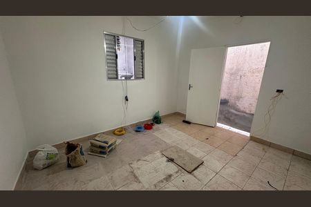 Casa para alugar com 70m², 1 quarto e sem vaga