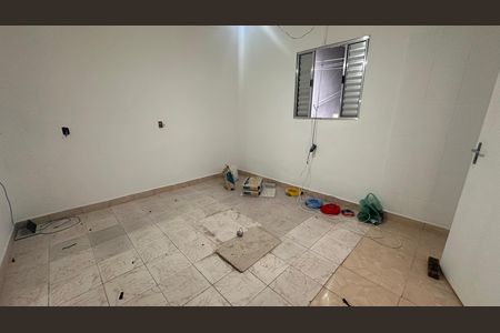 Casa para alugar com 70m², 1 quarto e sem vaga