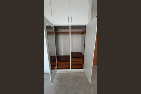 Apartamento para alugar com 67m², 3 quartos e 1 vagaQuarto