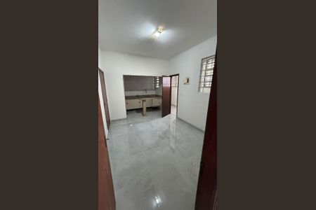 Sala de apartamento para alugar com 3 quartos, 67m² em Centro, Uberlândia