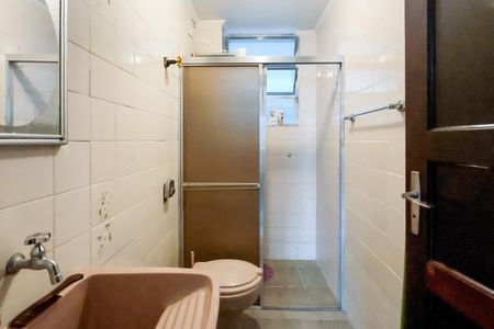 Banheiro  de kitnet/studio para alugar com 0 quarto, 40m² em Boqueirão, Praia Grande