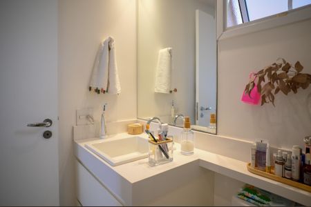 Apartamento para alugar com 136m², 3 quartos e 2 vagasBanheiro Quarto 2 - Suite