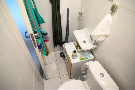 Apartamento para alugar com 136m², 3 quartos e 2 vagasBanheiro de Serviço