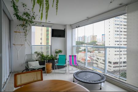 Apartamento para alugar com 136m², 3 quartos e 2 vagasVaranda