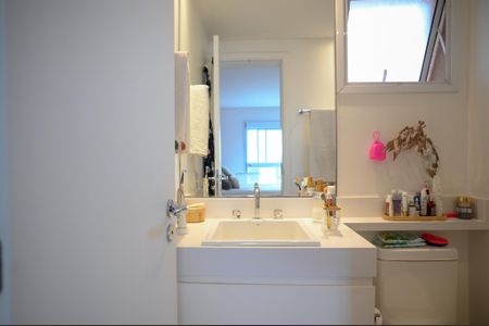 Apartamento para alugar com 136m², 3 quartos e 2 vagasBanheiro Quarto 2 - Suite