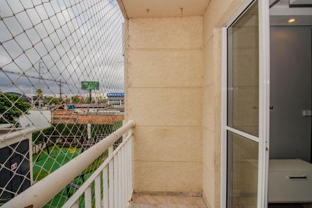 Sala - Varanda de apartamento para alugar com 3 quartos, 70m² em São Sebastião, Porto Alegre