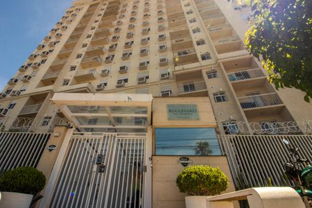 Apartamento para alugar com 70m², 2 quartos e 1 vagaFachada