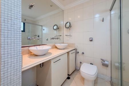 Apartamento para alugar com 180m², 3 quartos e 3 vagasBanheiro da Suíte Master