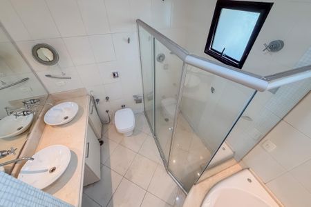 Apartamento para alugar com 180m², 3 quartos e 3 vagasBanheiro da Suíte Master