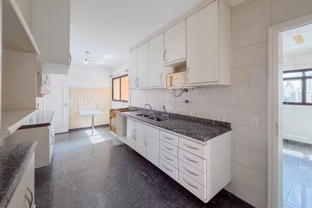 Apartamento para alugar com 180m², 3 quartos e 3 vagasCozinha