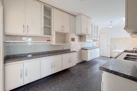 Apartamento para alugar com 180m², 3 quartos e 3 vagasCozinha