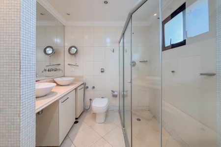 Apartamento para alugar com 180m², 3 quartos e 3 vagasBanheiro da Suíte Master